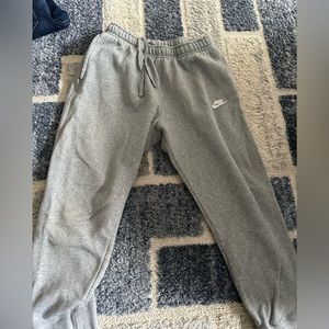 Nike jogger sweatpants